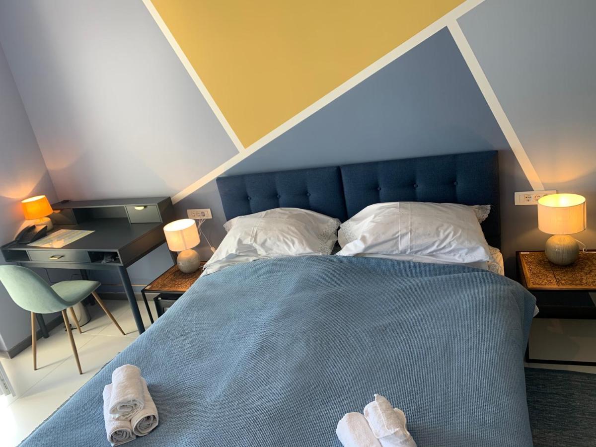 ספליט Hotel Elu Iris מראה חיצוני תמונה